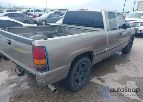 2001 GMC Sierra 1500 Sl z USA, uszkodzony, nr VIN 2GTEC19V511282398